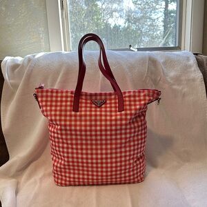 Prada Red and White Checkered Tote Bag
Excellent condition, like new